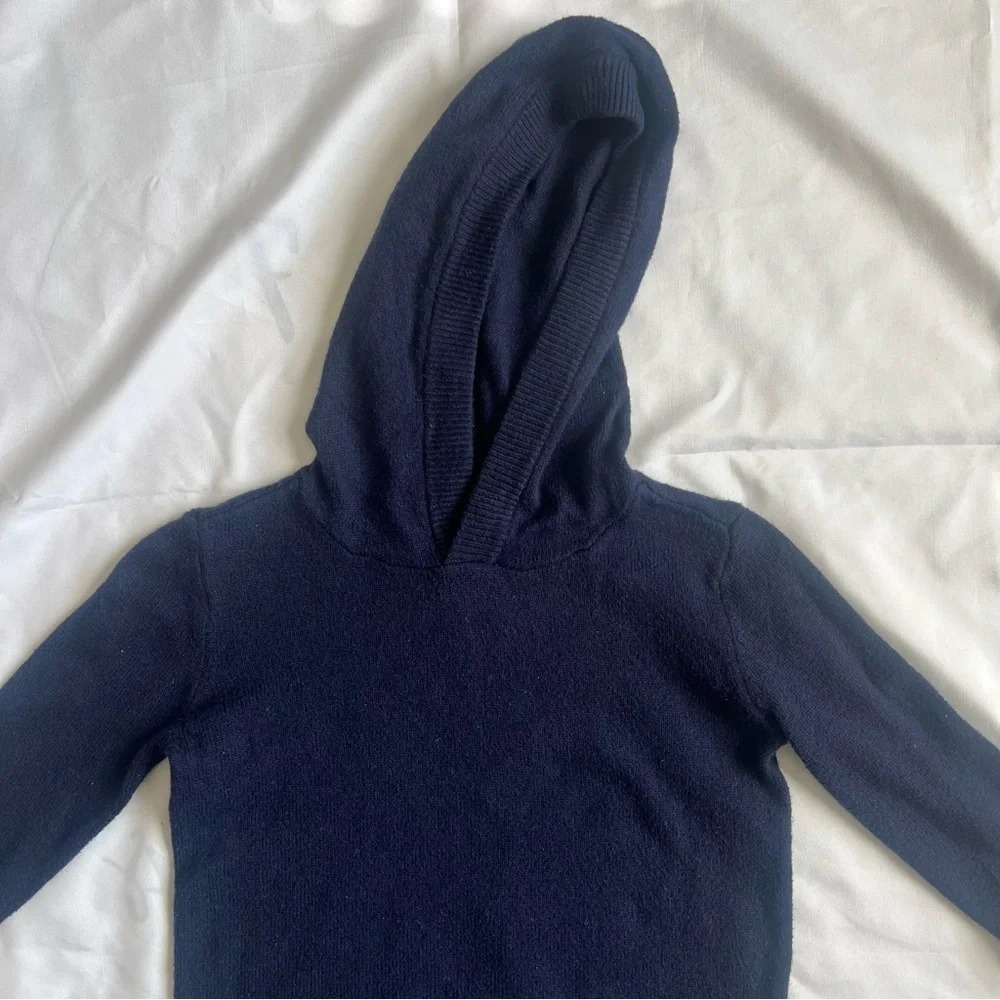 Baby Gap Navy Blue Pullover Sweater with Hood and Long Sleeves Size 12-18 Months